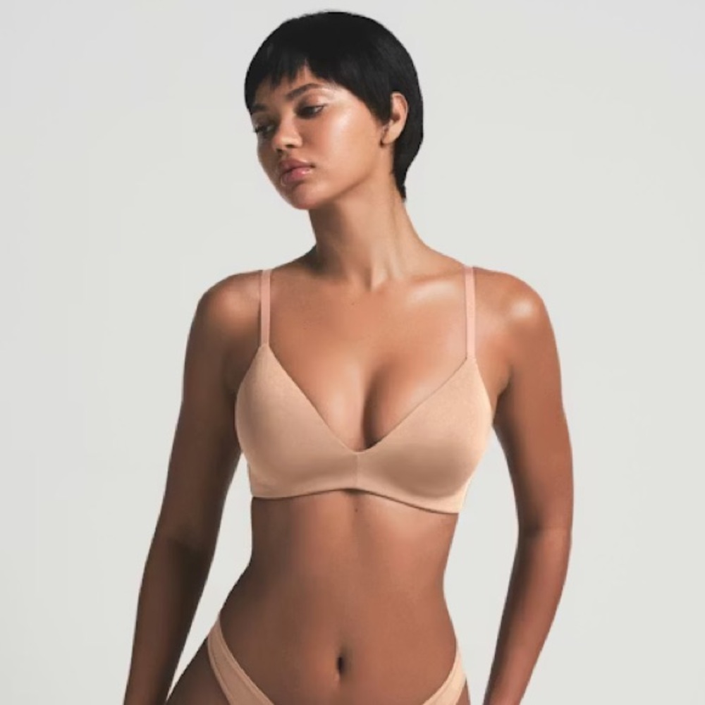NWOT Skims WIRELESS FORM T-SHIRT DEMI BRA, SIENNA, 32C